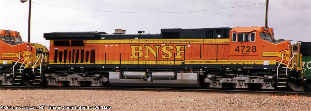 BNSF C44-9W 4728